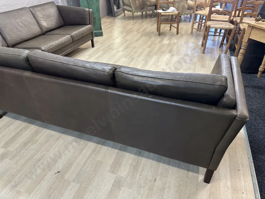 Mid Century Dark Green Leather Corner Sofa - 3 Piece. H80 L280 & 220cm From Corner Image 1++