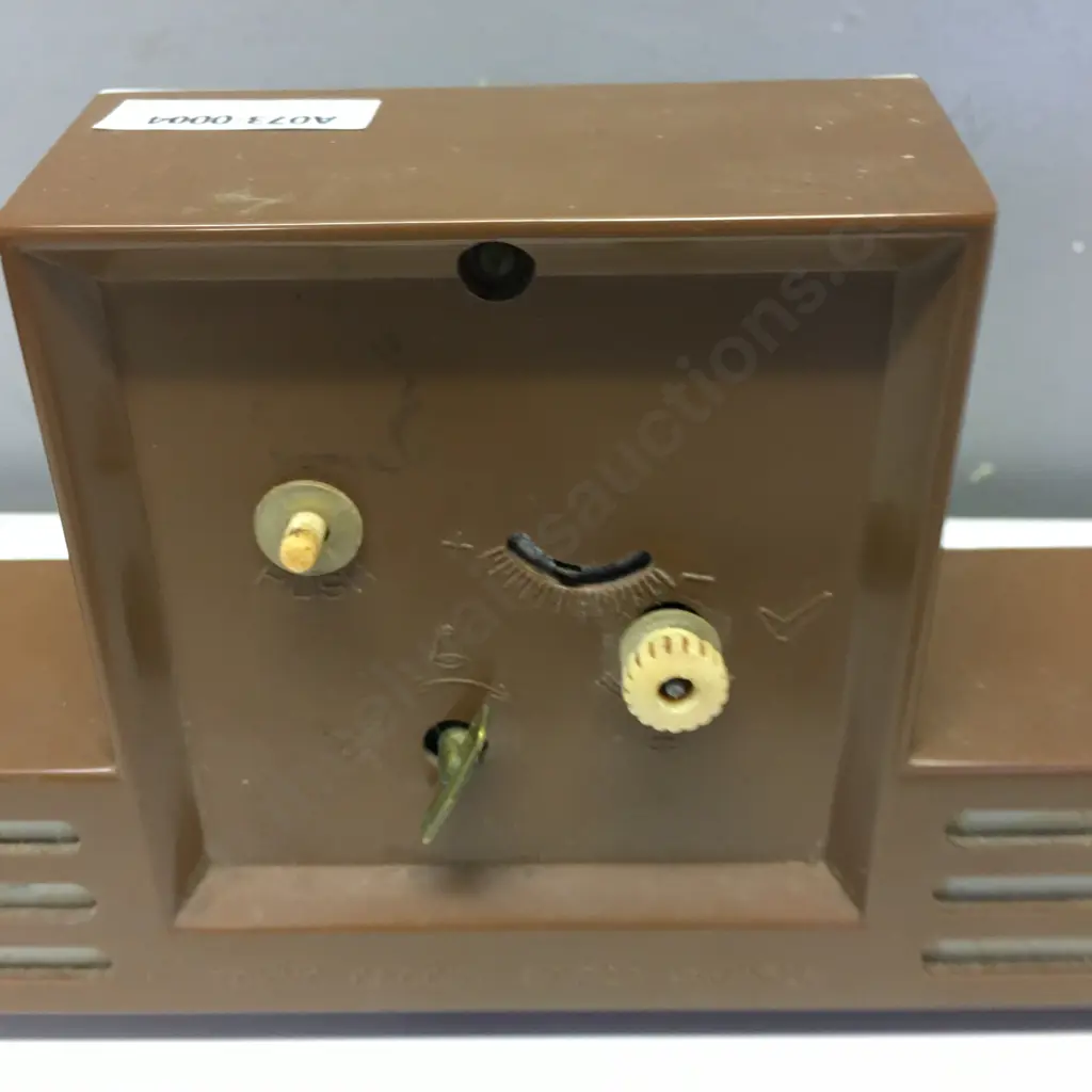 Vintage Tokyo Clock No 1720 Mantel Clock, (With St Pauls Auckland Coat of Arms) Mechanical Movement.12 x 35cm Image 1++