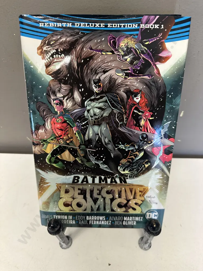 Batman Detective Comics The Rebirth Deluxe Edition Book 1 - Hardcover First Printing 2017 Image 1++