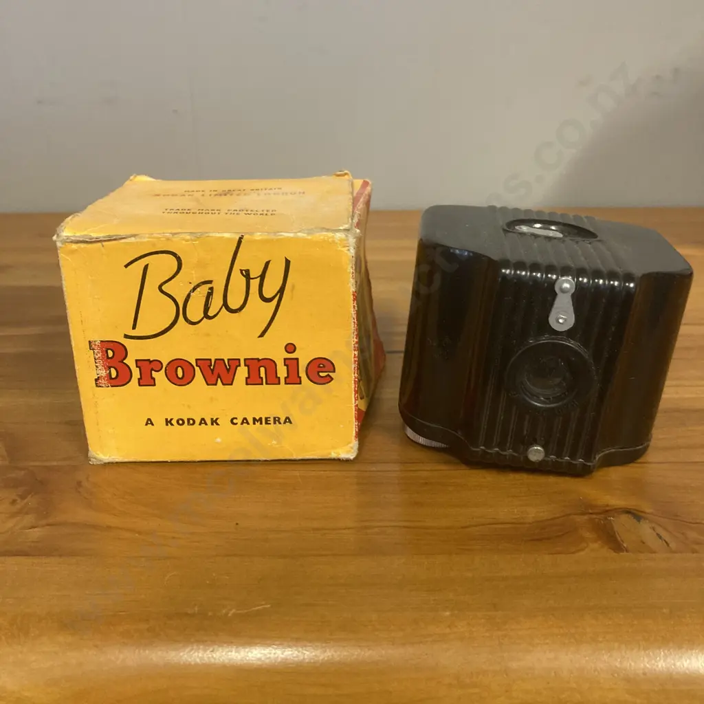 Vintage Kodak Baby Brownie 127 Film Camera - 1930's With Box Image 1++