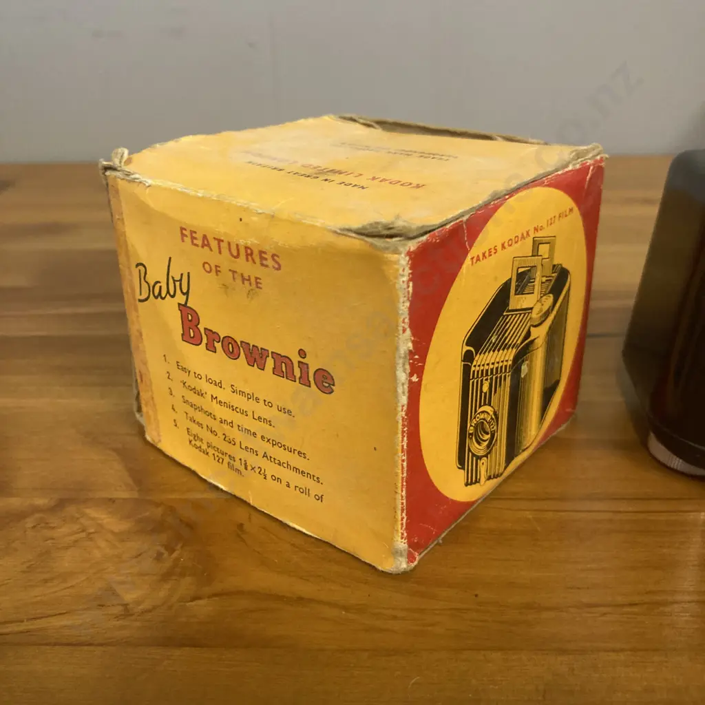 Vintage Kodak Baby Brownie 127 Film Camera - 1930's With Box Image 1++