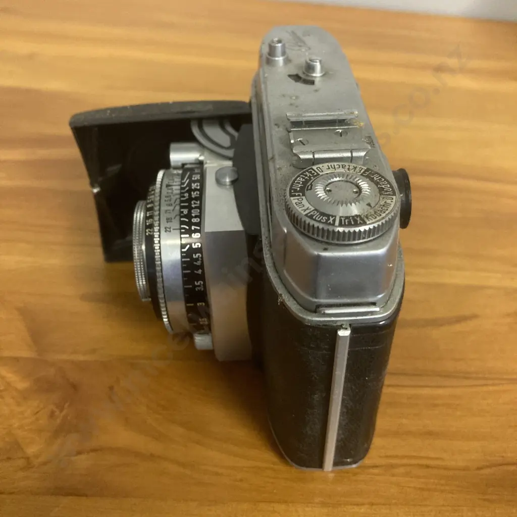 Kodak Retina IIc Camera With 50mm f/2.8 Schneider Kreuznach Retina Xenon C Lens Synchro. No.709204 Image 1++