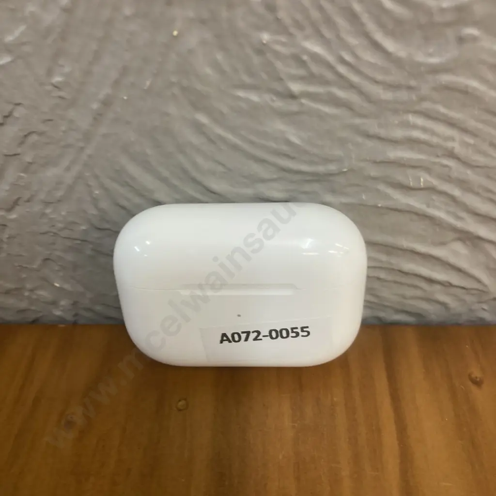 AirPods Pro 1 (A2084) With Charging Case Image 1++