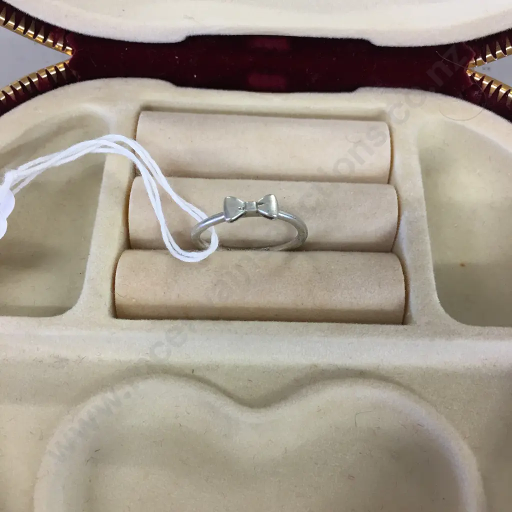 Stolen Girlfriend 925 Bow Ring Image 1++