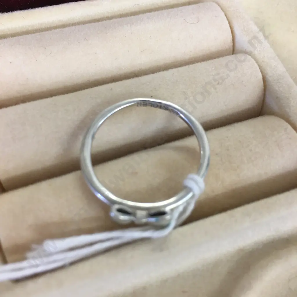 Stolen Girlfriend 925 Bow Ring Image 1++