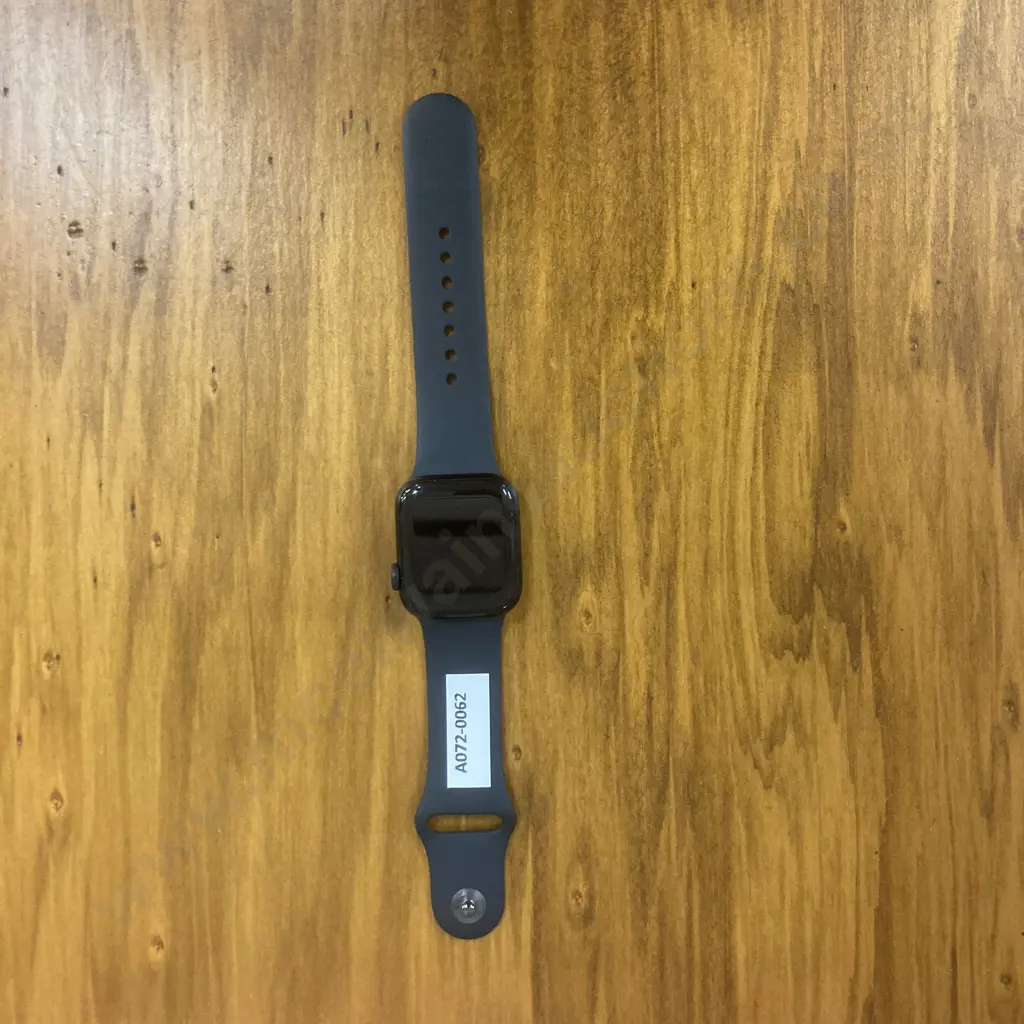 Apple Watch SE (40mm) GPS, LTE, Black & Grey Image 1++