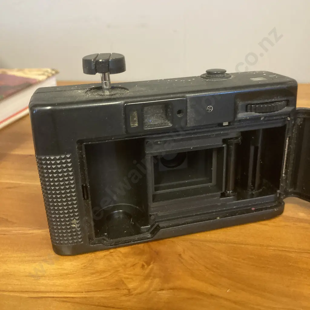 Mamiya EF2 Black 35㎜ Point & Shoot Film Camera 38㎜ f/4 Lens From JAPAN Image 1++