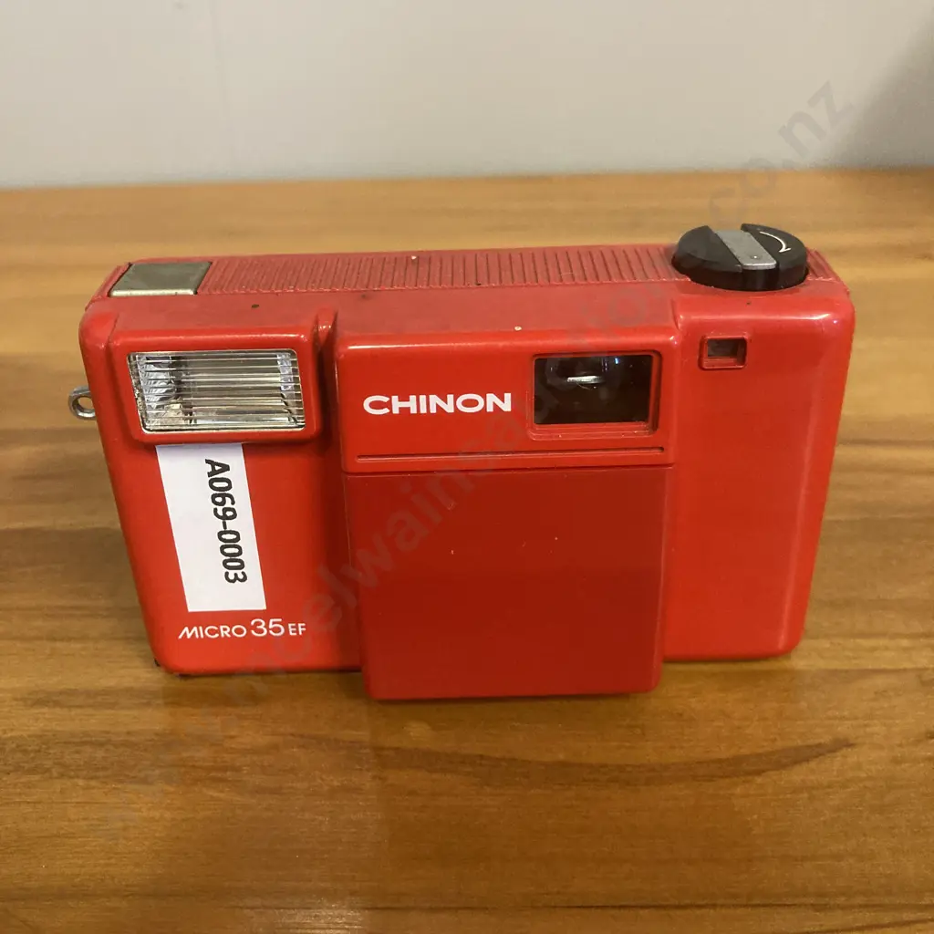 Vintage 1980s Red Chinon Micro 35 EF Folding Front 35mmCamera Image 1++