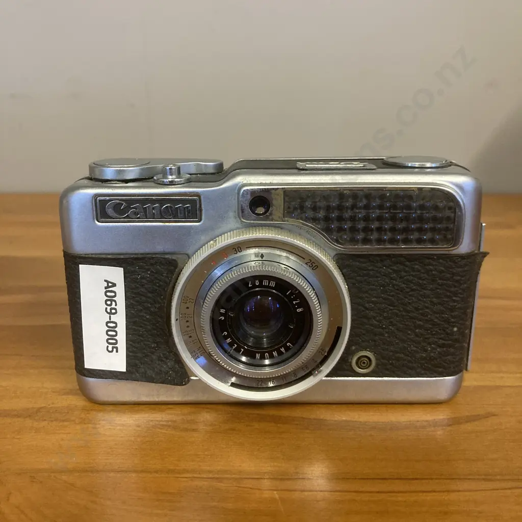 Canon DEMI 35mm Rangefinder Half Film Camera 28mm f2.8 From JAPAN Image 1++