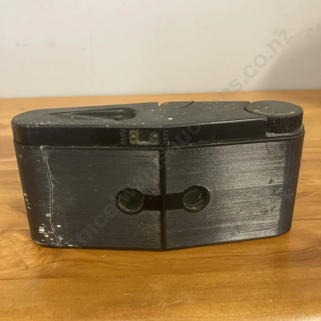 Purma Special Bakelite Snapshot Camera, 127 Roll Film - Made In England 1937 to 1951 Image 1++