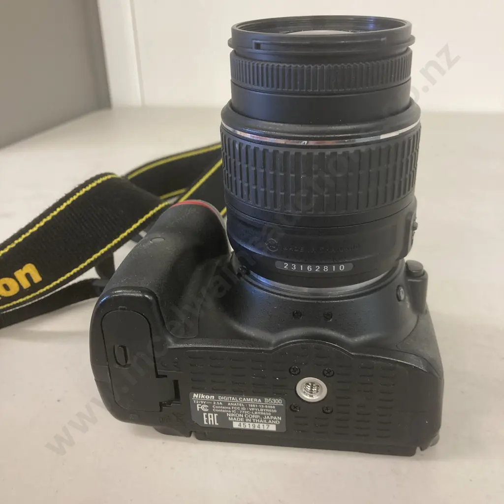 Nikon D5300 DSLR Camera #4519417 With AF-S DX Nikkor 18-55mm 1:3.5-5.6G VR II Lens With Strap (No Charger) Image 1++