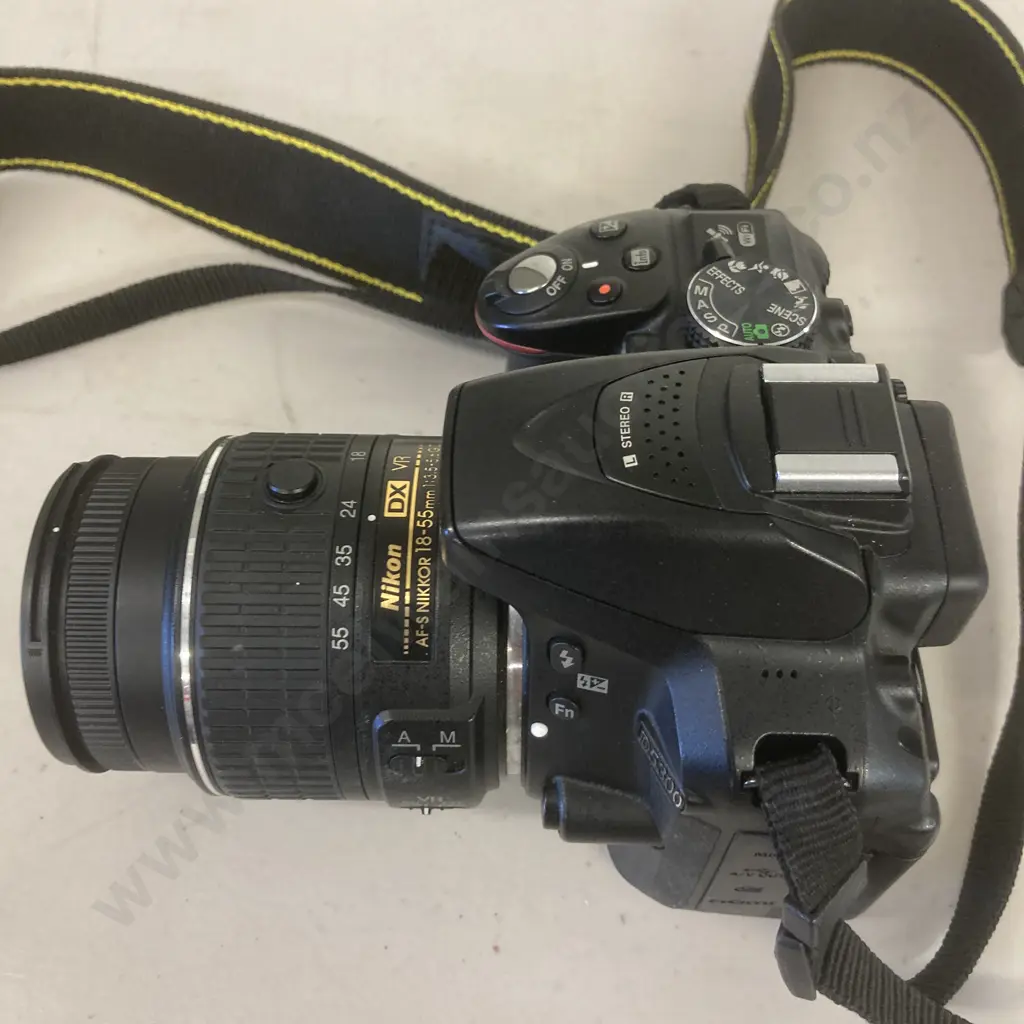 Nikon D5300 DSLR Camera #4519417 With AF-S DX Nikkor 18-55mm 1:3.5-5.6G VR II Lens With Strap (No Charger) Image 1++