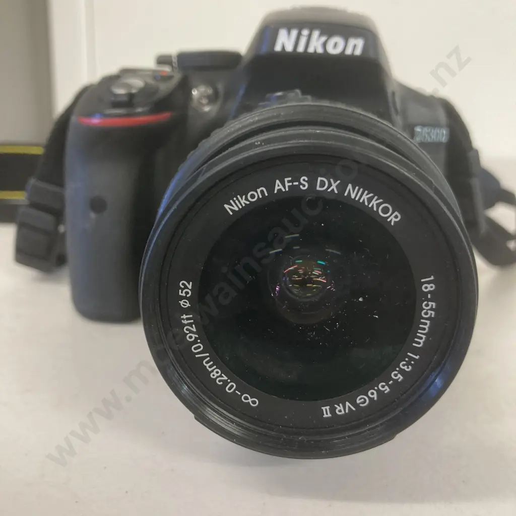 Nikon D5300 DSLR Camera #4519417 With AF-S DX Nikkor 18-55mm 1:3.5-5.6G VR II Lens With Strap (No Charger) Image 1++