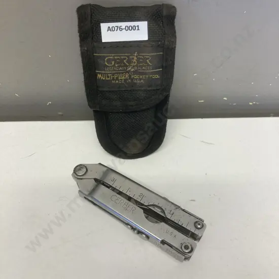 Vintage Gerber Multi-Plier Pocket Tool With Holster Pouch (Made in USA) - 500 Series. Patent 5142721 5212844