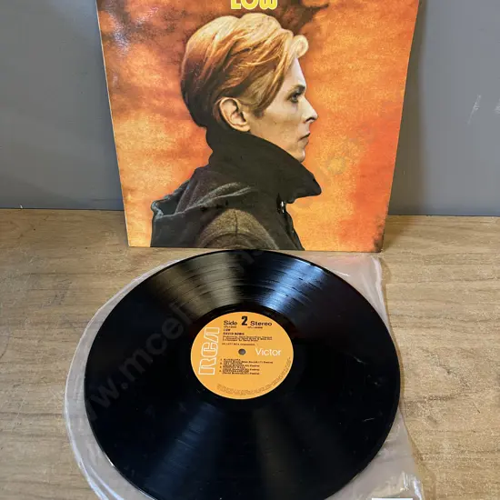 David Bowie - Low Vinyl LP 1977 RCA Victor CPLl-2030 "Made In NZ" Printed On Spine, Printed Inner Sleeve