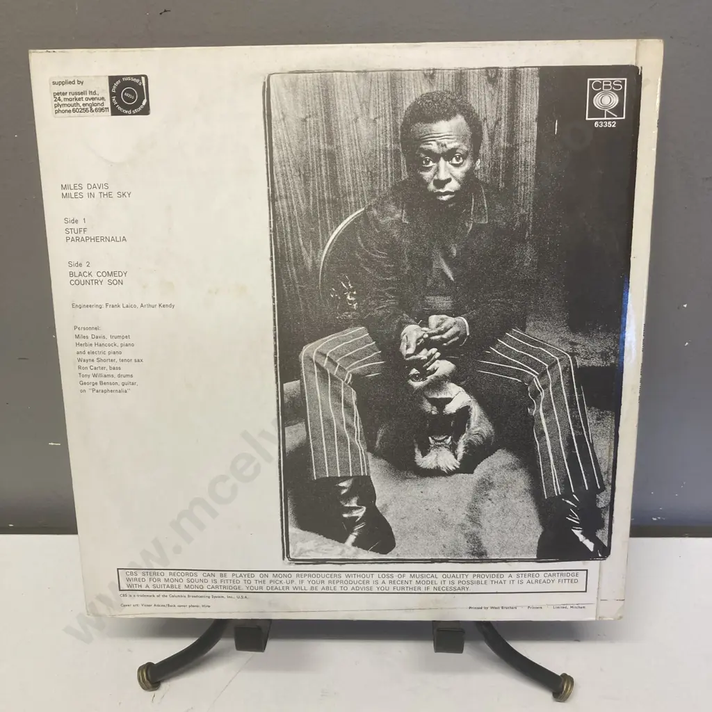 Miles Davis Vinyl LPs Bitches Brew, CBS SBP473780 1970 NZ, 2 x Vinyl, Gatefold, Miles In The Sky CBS 63352 1968 UK Image 1++