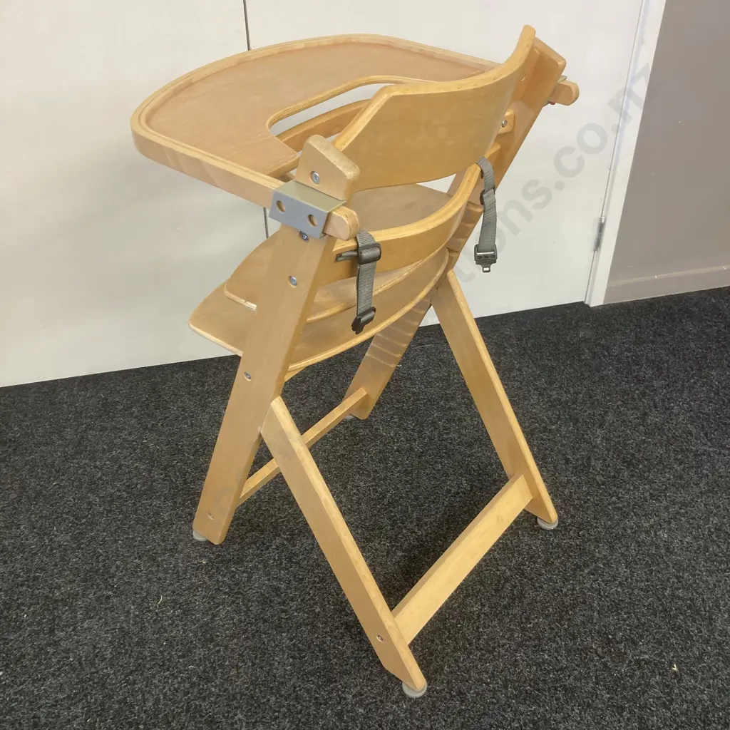 Dorel Adjustable Height Wooden Highchair Image 1++