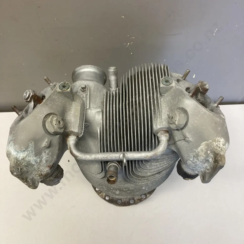 Pratt & Whitney R1830 Radial Aircraft Engine Front Cylinder DC3 F4F PBY (Pratt & Whitney R-1830-92 ) Image 1++