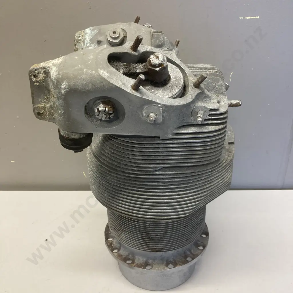 Pratt & Whitney R1830 Radial Aircraft Engine Front Cylinder DC3 F4F PBY (Pratt & Whitney R-1830-92 ) Image 1++