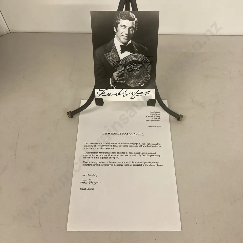 6″ x 4″ Black & White Photo Hand Signed By Frankie Vaughan With Correspondence Image 1++