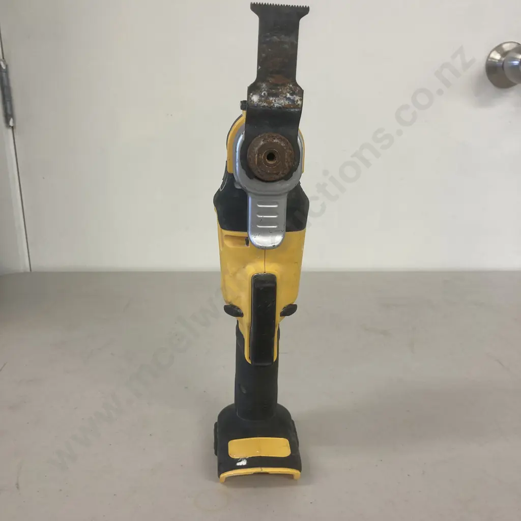DeWALT 18V Brushless Cordless Oscillating Multi-tool Skin - DCS355-XE Image 1++