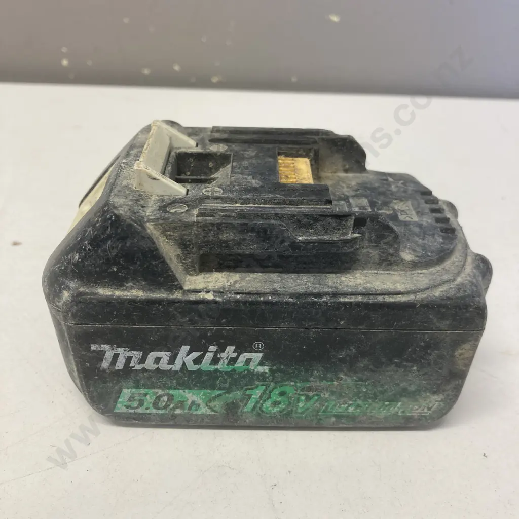 Makita 5.0Ah 18V Battery Image 1++
