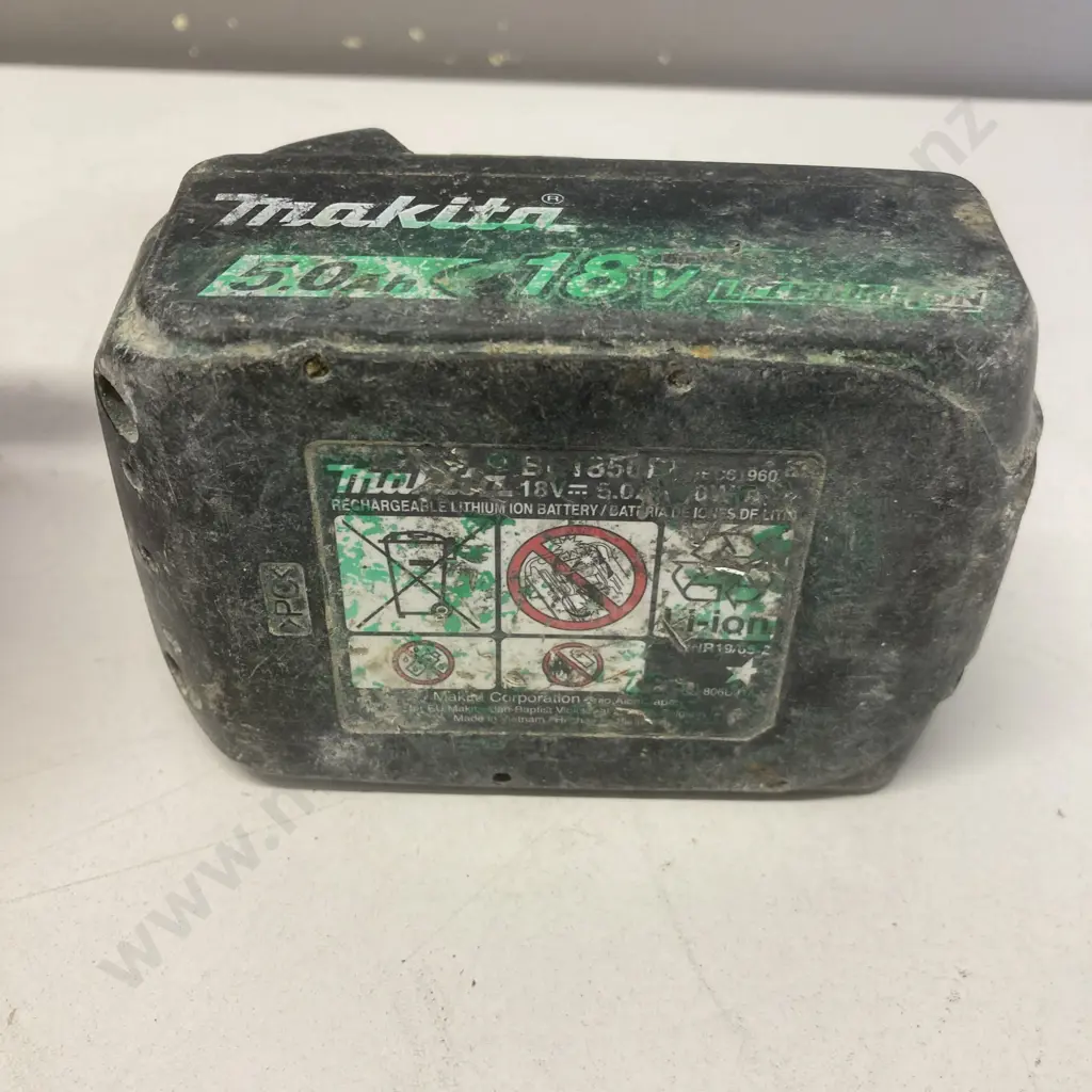 Makita 5.0Ah 18V Battery Image 1++