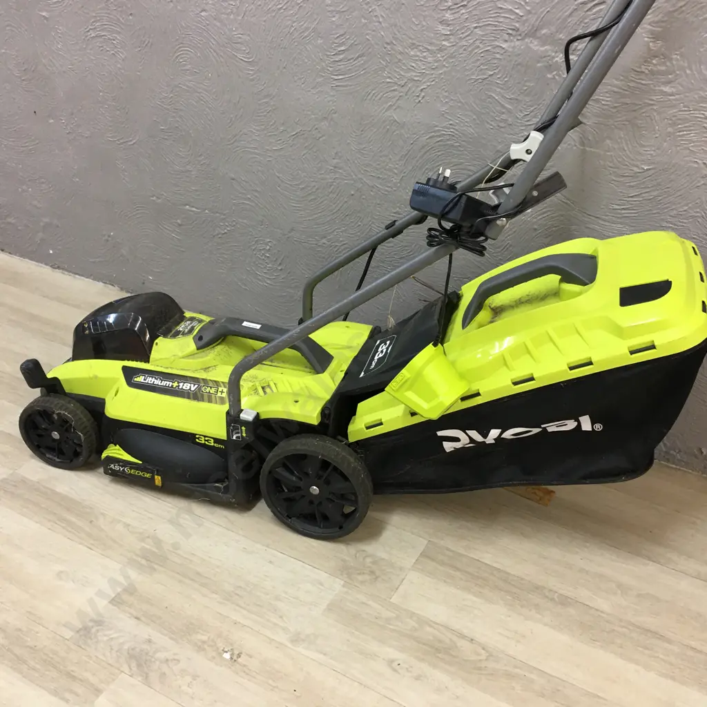 Ryobi 18V One+ OM1833S 33cm Lawnmower With 1.4Ah Battery & Charger Image 1++