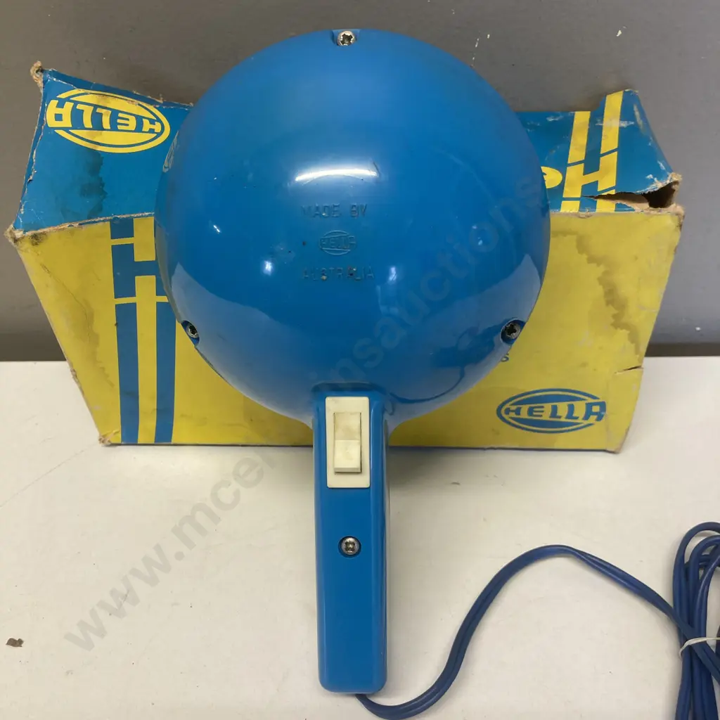 Hella Hand Held Spot Lamp - Blue Body, 12V With Original Box Image 1++