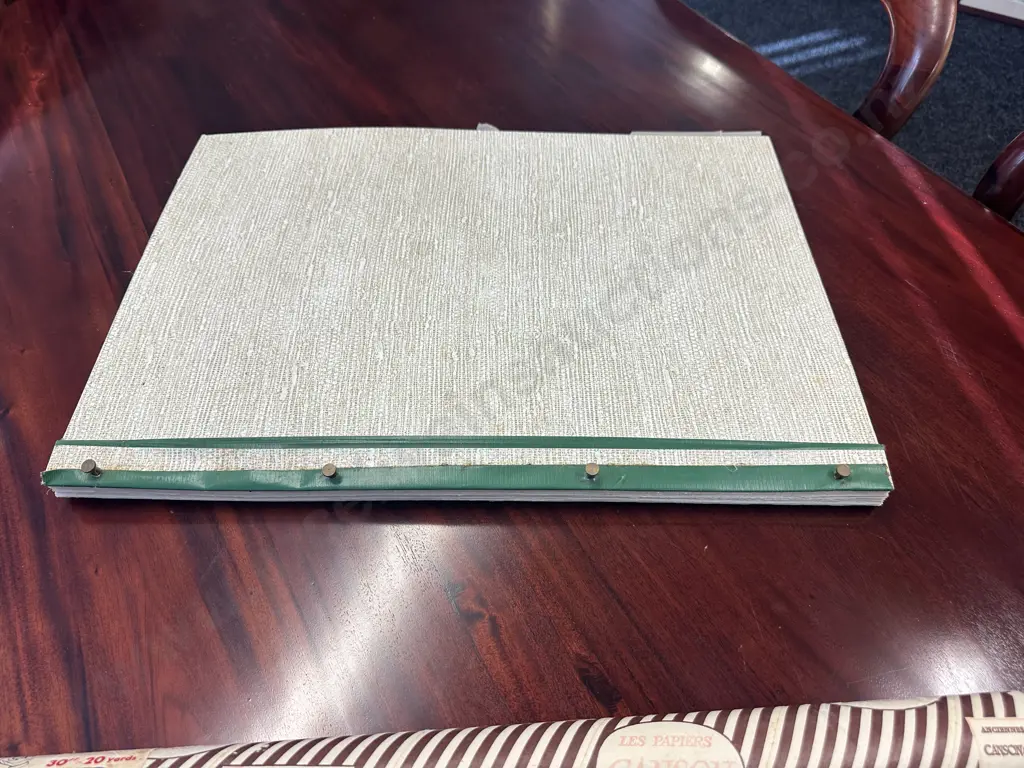 Canson Superior Tracing Paper Roll 90 - 95 g/m² In Cardboard Tube. A2 Sized Artists Book With Alternating Tracing Paper Image 1++