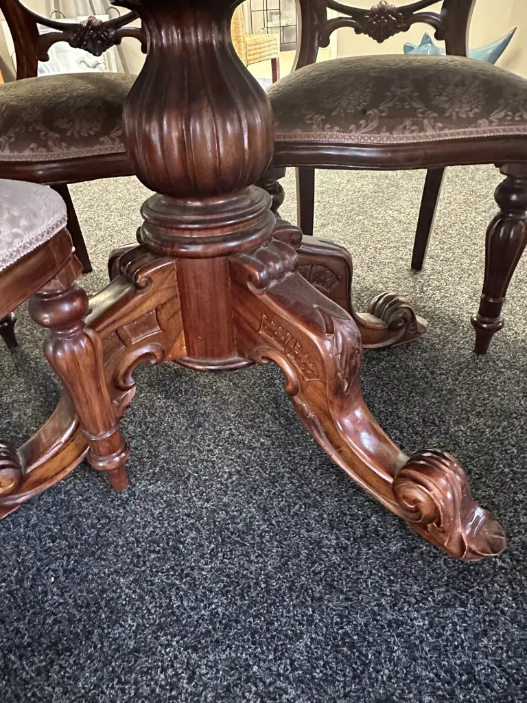 Mahogany Oval Table, Heavily Carved Double Pedestal With 5 Balloon Back Dining Chairs & Carver Image 1++