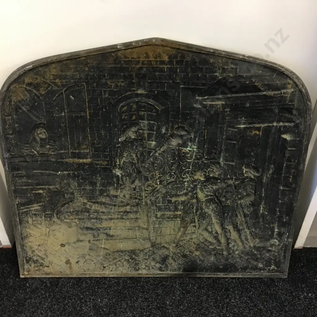 Brass Firescreen With Beaten Pattern. 62 x 72cm Image 1++