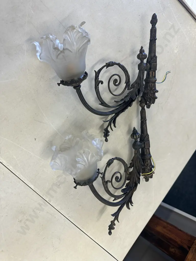 Pair Of Wall Lights With Tulip Shaped Glass Shades Image 1++