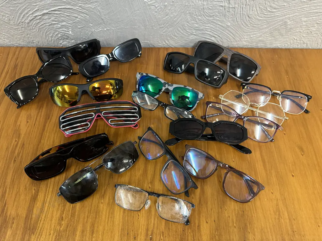Selection Of Sunglasses & Reading Glasses Image 1++