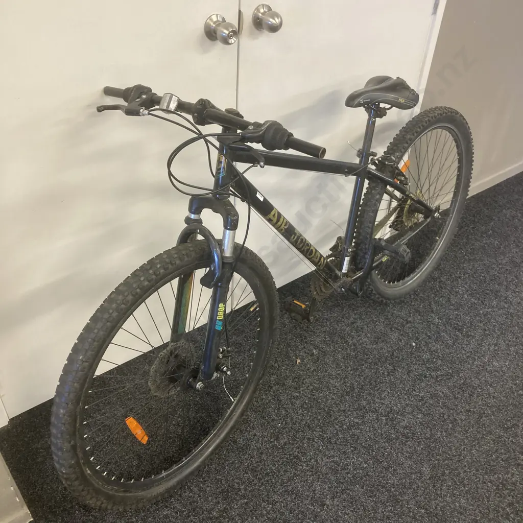 Black Mountain Bike Image 1++
