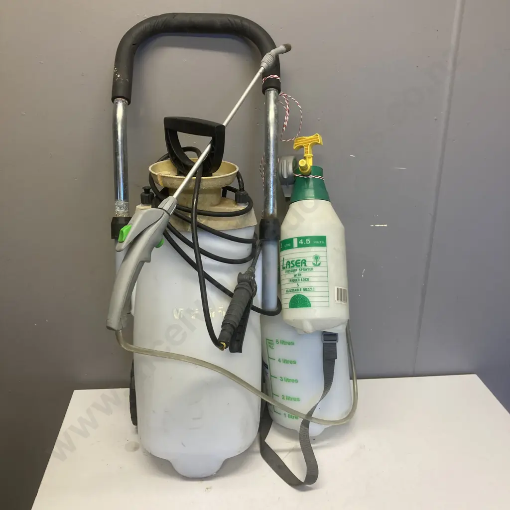 Lot of 3 Garden Sprayers Image 1++