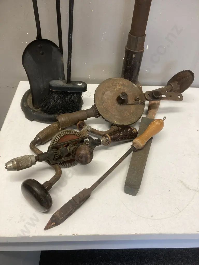 Vintage Items & Tools Image 1++