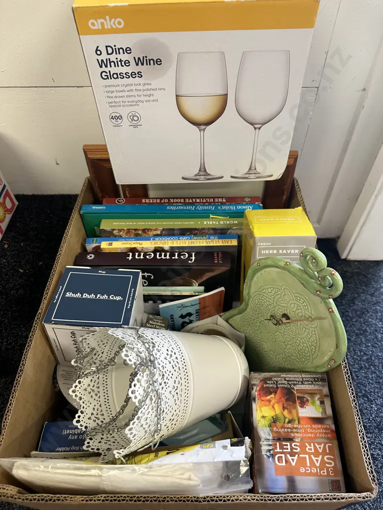 Recipe Books, Glasses, Kitchenware Etc Image 1++