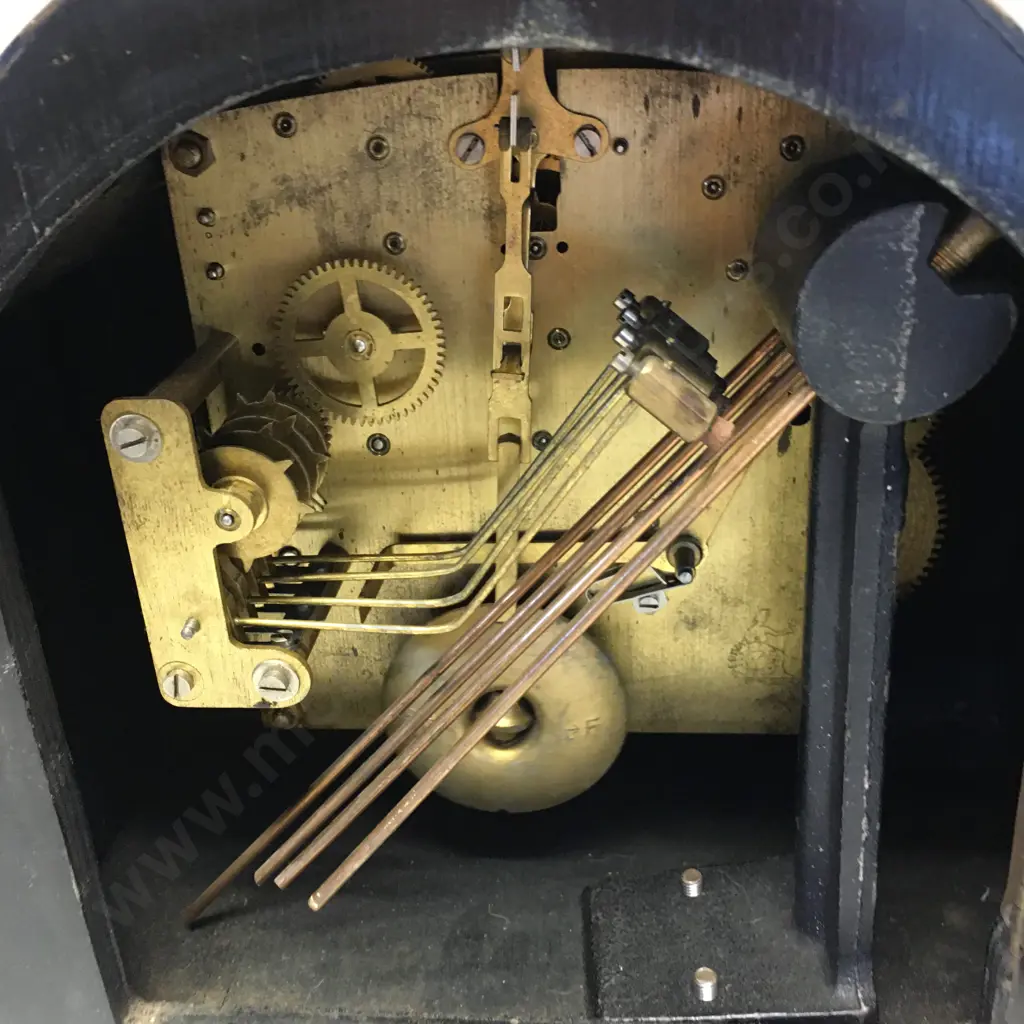 Vintage 1930's Perivale England 'Anvil' 8-Day Striking Mantle Clock With Key. H21 W23 D13cm Image 1++