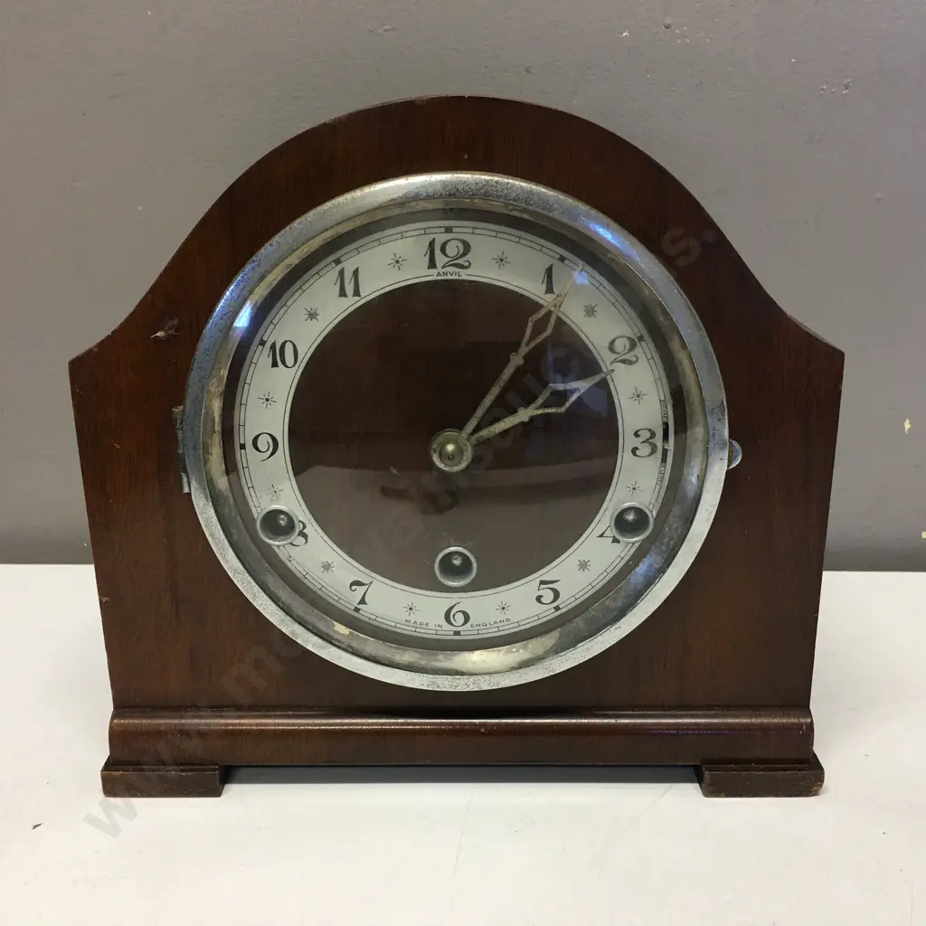 Vintage 1930's Perivale England 'Anvil' 8-Day Striking Mantle Clock With Key. H21 W23 D13cm Image 1++