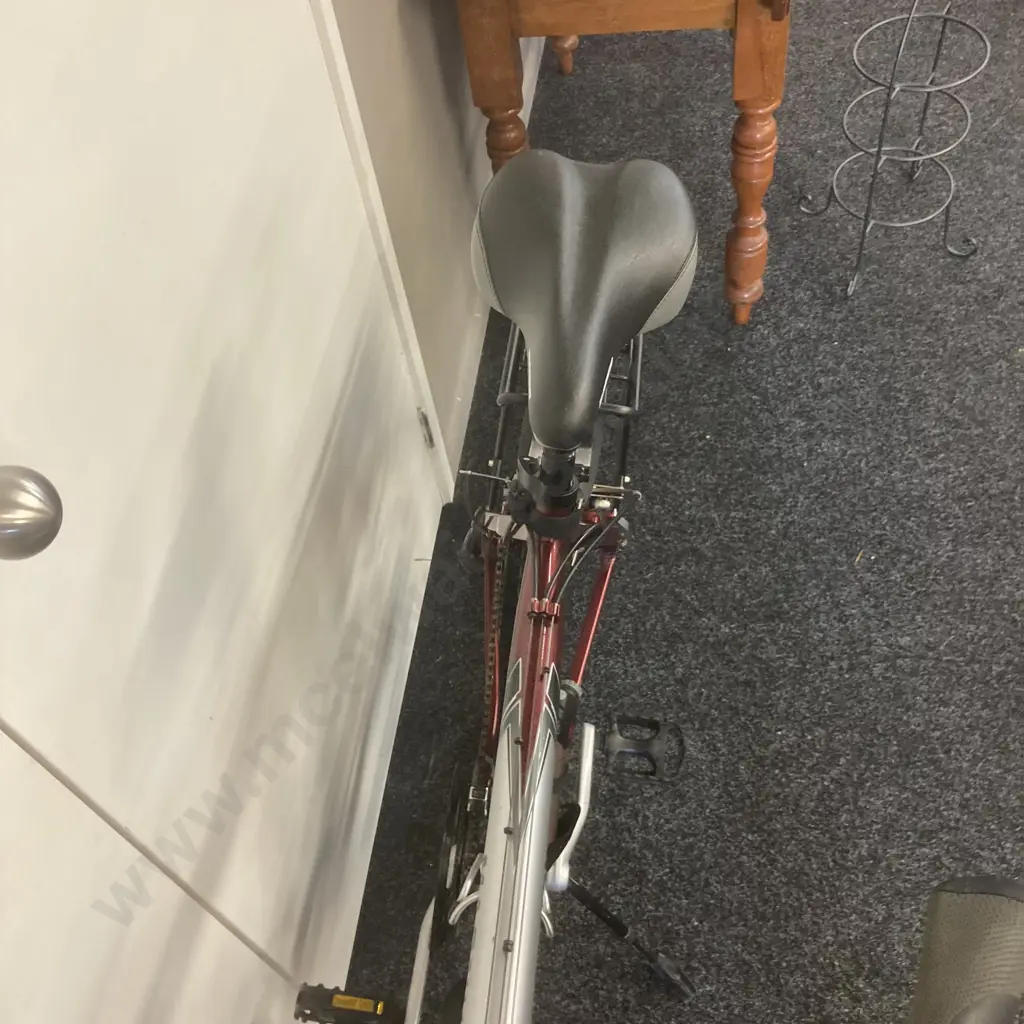 Bauer Magnum Mountain Bike With Cateye Velo 8, Slash Guards, Hydraulic Seat, Hand Pump, Front Shocks, Manual Etc Image 1++