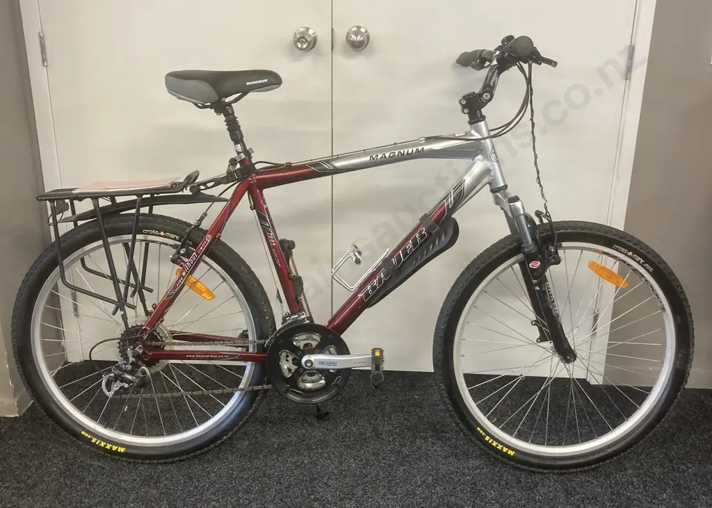 Bauer Magnum Mountain Bike With Cateye Velo 8, Slash Guards, Hydraulic Seat, Hand Pump, Front Shocks, Manual Etc Image 1++