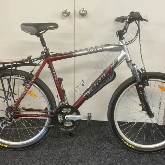 Bauer Magnum Mountain Bike With Cateye Velo 8, Slash Guards, Hydraulic Seat, Hand Pump, Front Shocks, Manual Etc