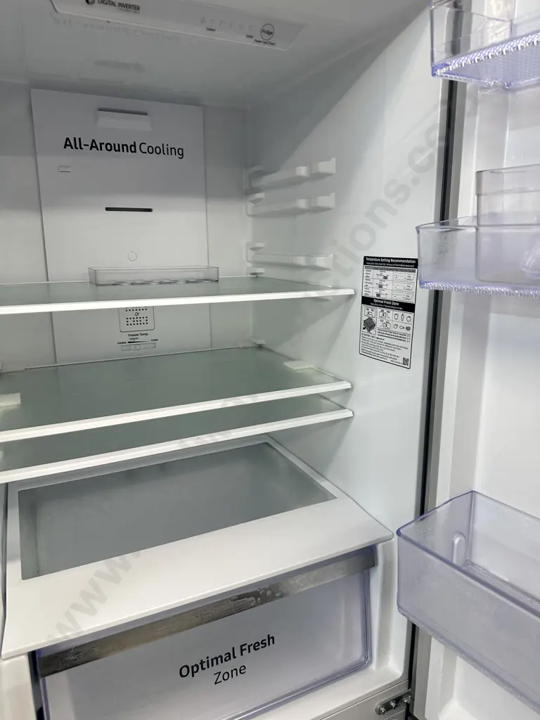 Samsung 310L Bottom Mount Fridge Freezer - Silver (SRL335NLS) Image 1++