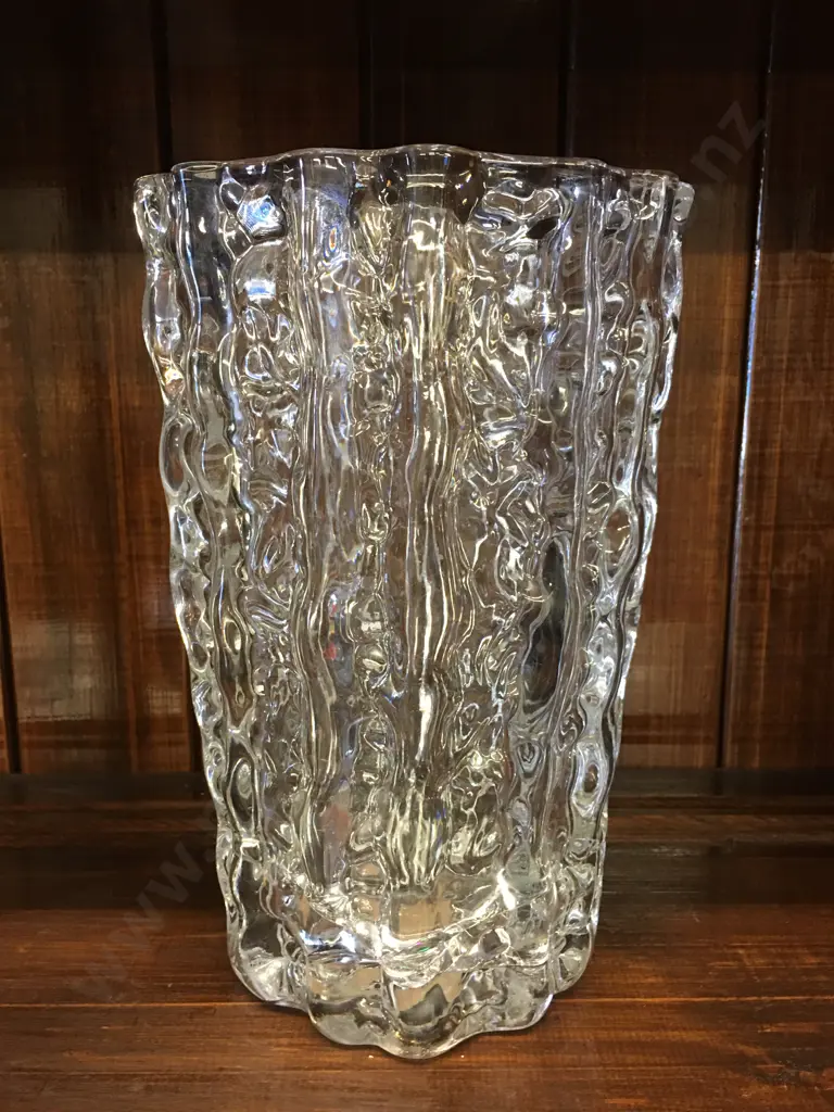 Milaska Frost Fire Vase H24,W15,D10cm. Image 1++