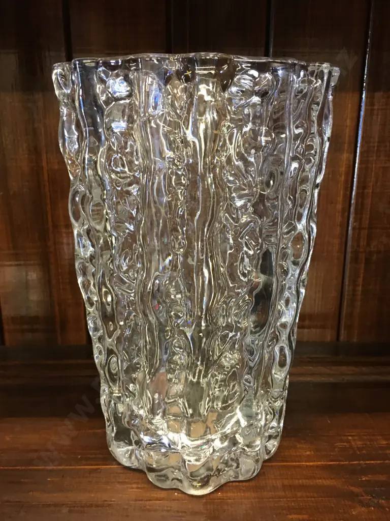 Milaska Frost Fire Vase H24,W15,D10cm. Image 1++