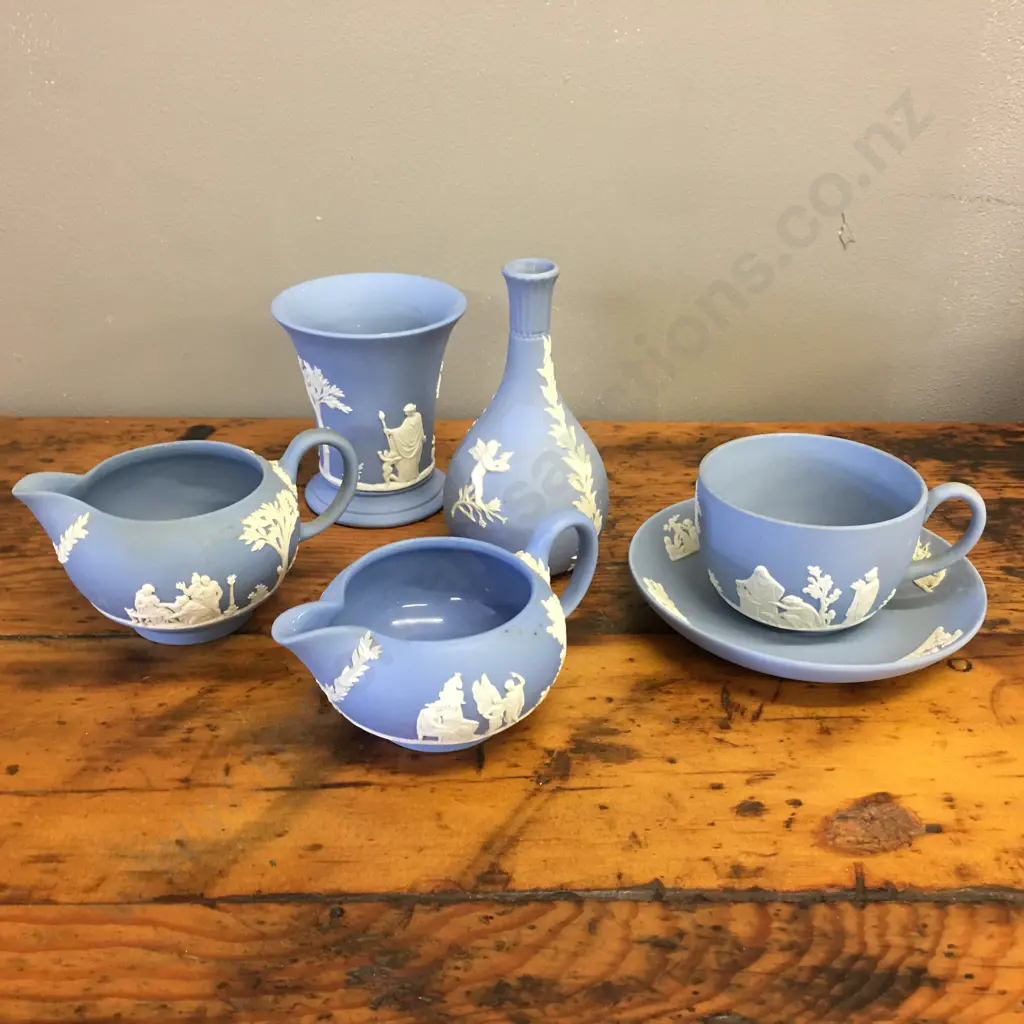 Selection Of Wedgwood Blue Jasperware Items Image 1++