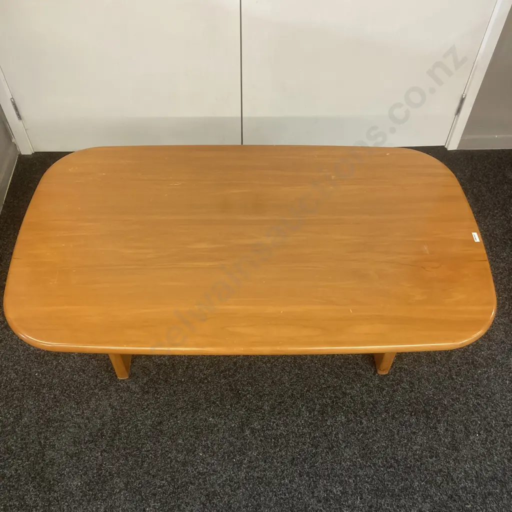 Solid Rimu Coffee Table With Undershelf. H41 W120 D70cm Image 1++