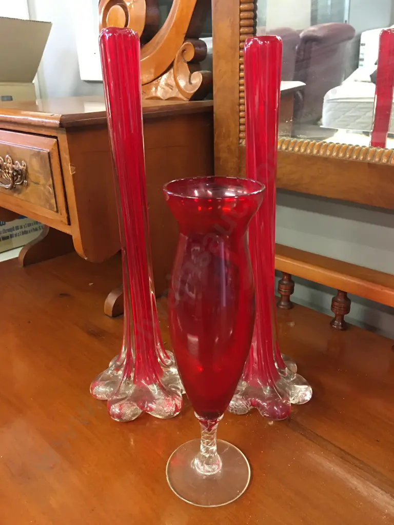 Ruby Red Vases & Bud Vase Image 1++