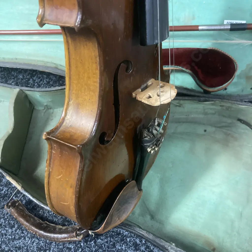 Antique Japanese Violin And Case With Bow & Shoulder Rest Image 1++